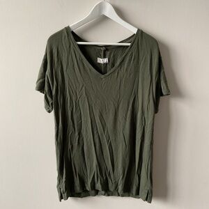 Lou & Grey Forest Green V-Neck Short Sleeve Top